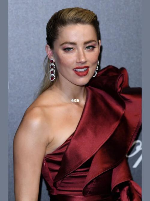 amber heard eth nic i ty,Amber Heard: A Glimpse into Her Personal Life